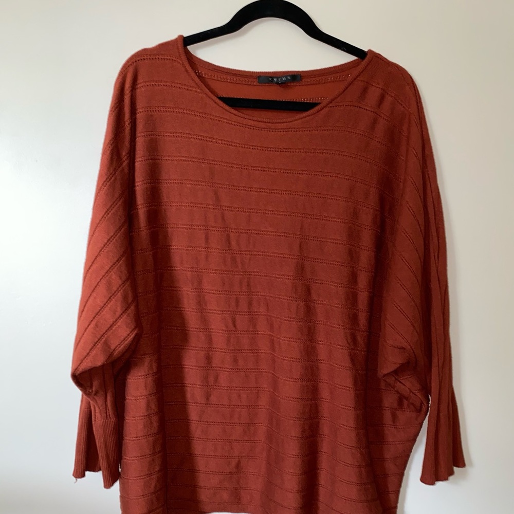 Cyrus flowy burnt orange top